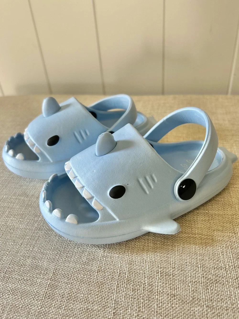 Toddler Shark Slides Light Blue Waterproof Clogs Vacation Open Toe Boy Sandals 6